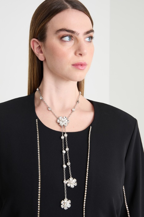 Floral pendant choker Intrend