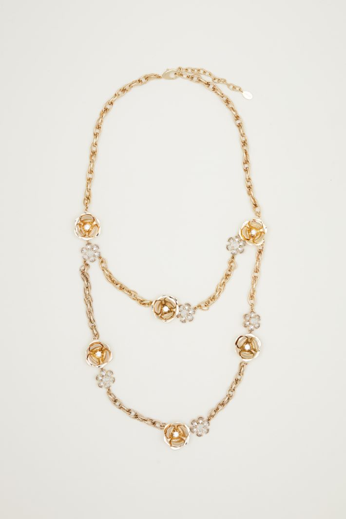 Collana lunga con fiori e strass Intrend