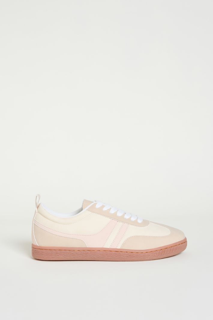 Colour-block jersey trainers Intrend