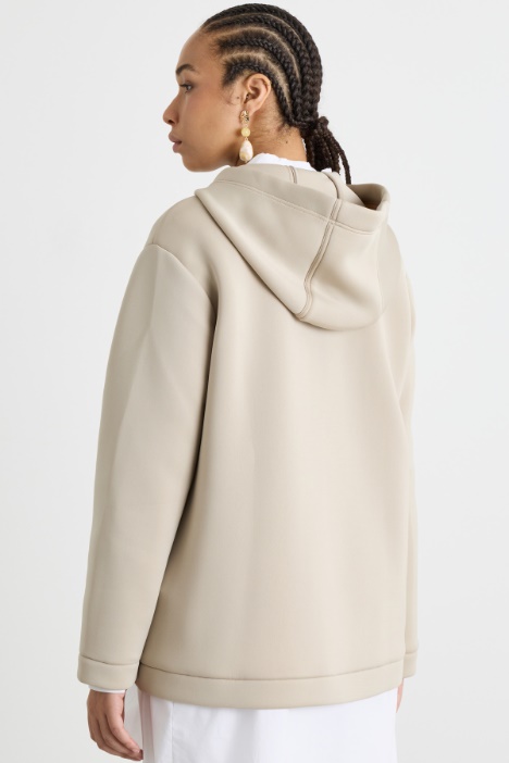 Sudadera con bolsillos canguro