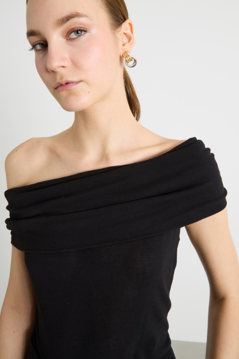 Top de escote Bardot