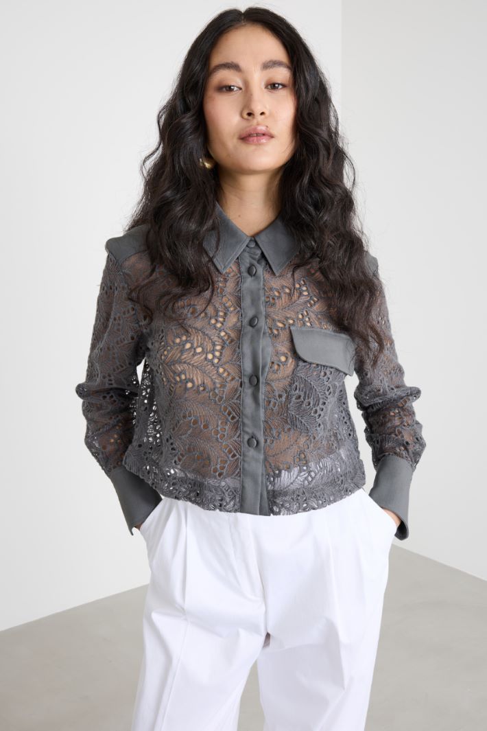 Cropped shirt in embroidered tulle Intrend - 2