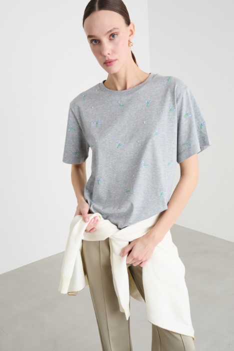 Embroidered T-shirt Intrend