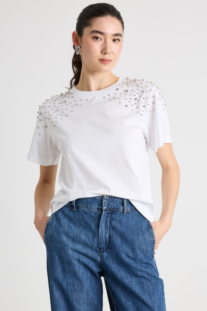 Embroidered T-shirt Intrend - 2