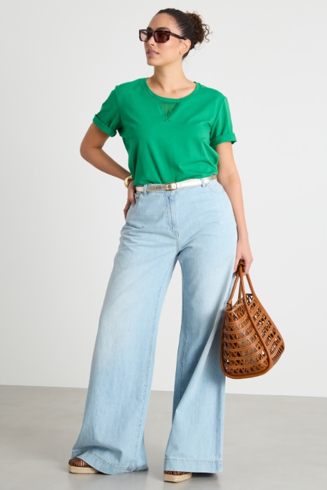 Embroidered T-shirt Intrend