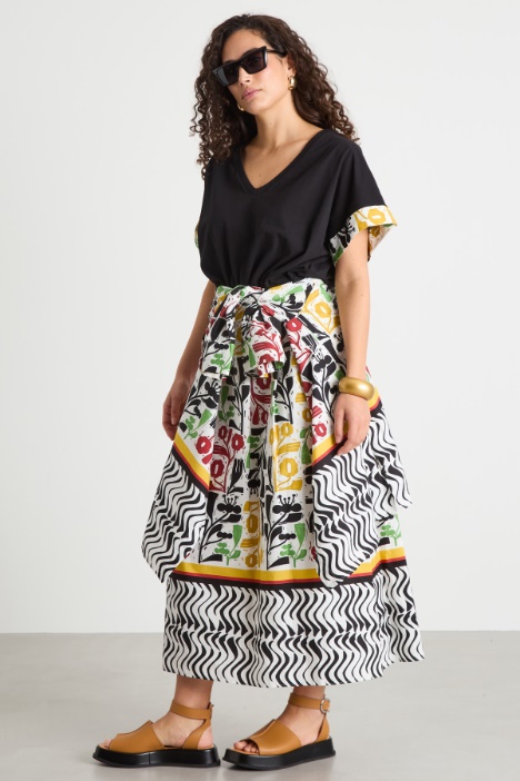 T-shirt with printed inserts Intrend