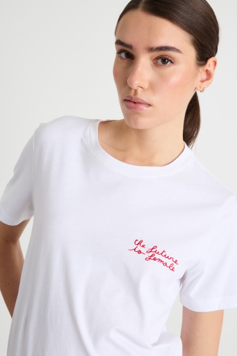 Camiseta de jersey bordado