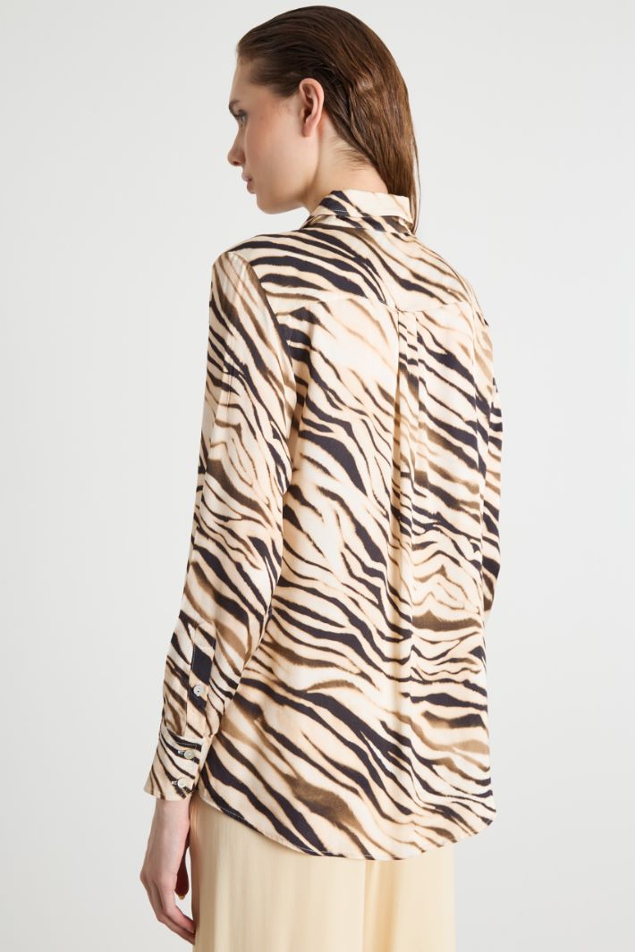 Animal print satin blouse Intrend - 4