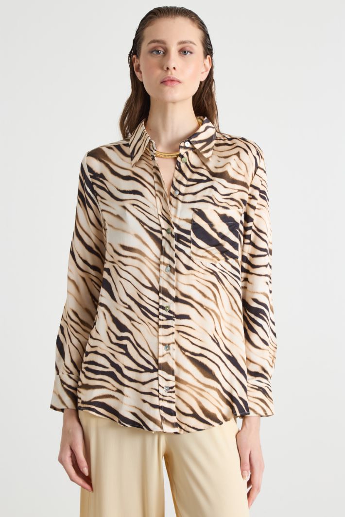 Animal print satin blouse Intrend - 2