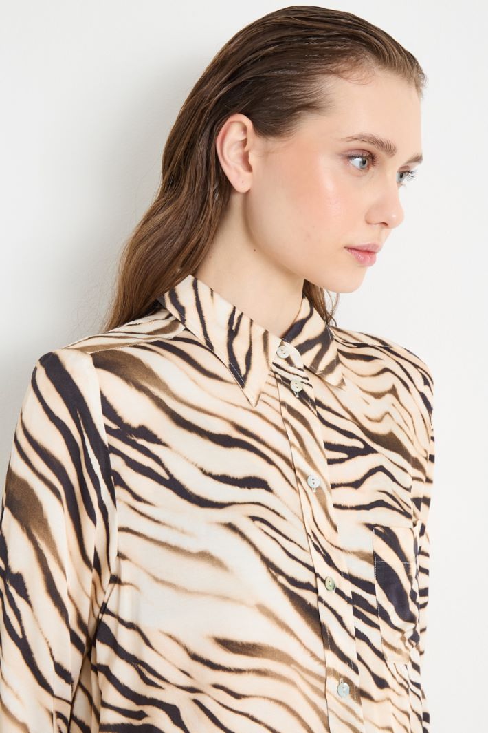 Animal print satin blouse Intrend - 3