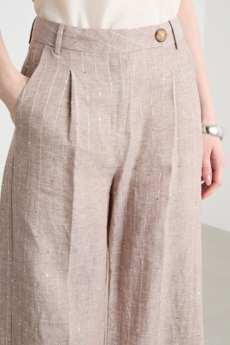 Pantalón de corte ancho con lentejuelas