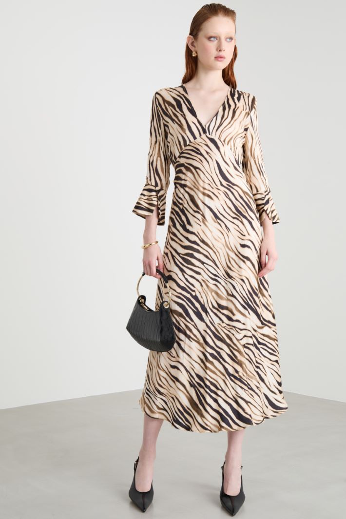 Abito in raso Intrend