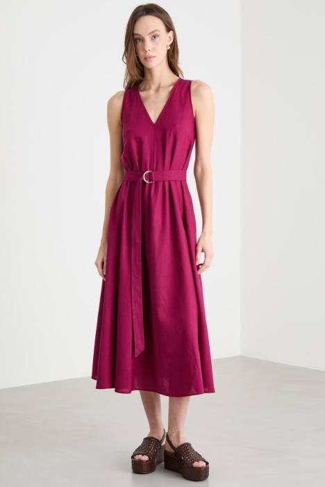 Abito svasato con cintura