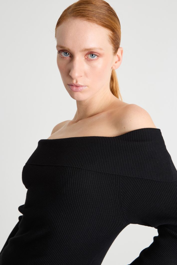 Off-the-shoulder jumper Intrend - 3