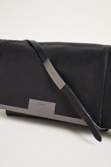 Clutch grande in pelle