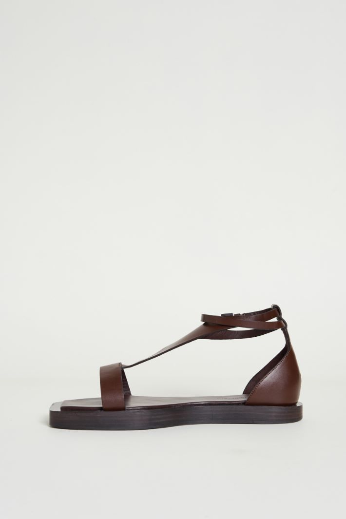 Flat leather sandals Intrend - 3