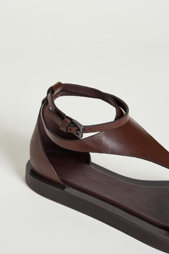 Flat leather sandals Intrend - 4