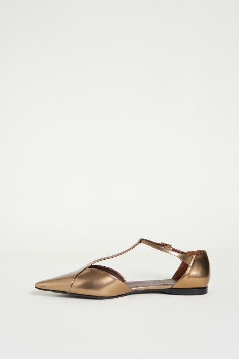 Ballerina in pelle laminata