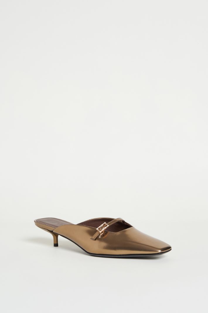 Laminated leather mules Intrend - 2