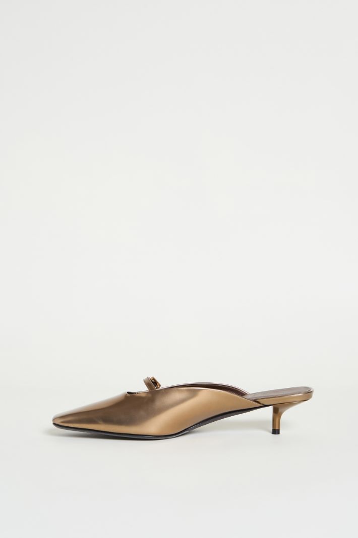 Laminated leather mules Intrend - 3