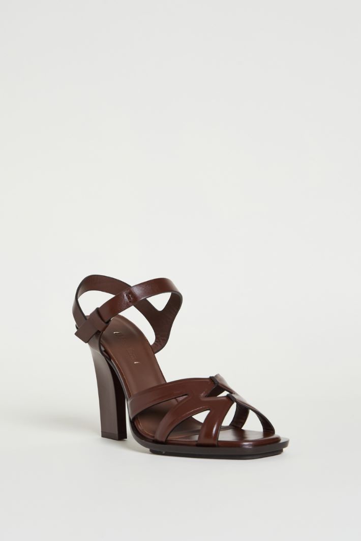 Polished leather sandals Intrend - 2