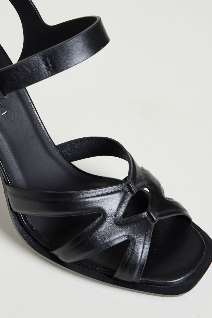 Polished leather sandals Intrend - 4