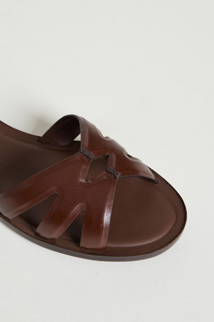 Smooth leather flat sandals Intrend - 4