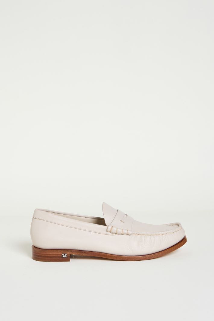 Leather loafers Intrend
