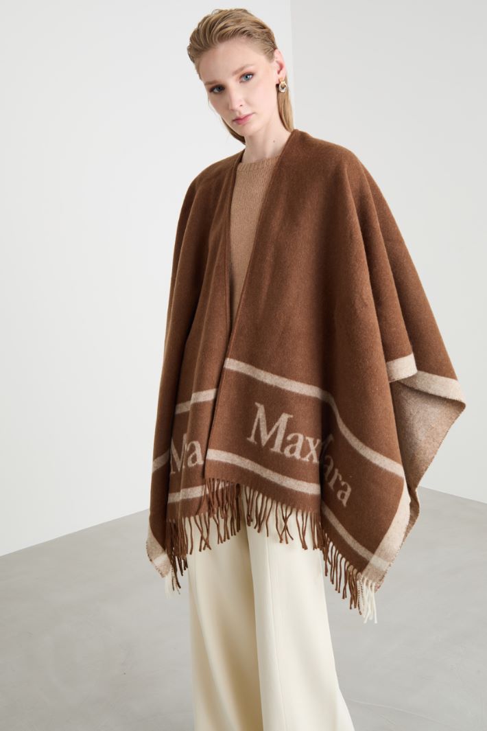 Jacquard wool poncho Intrend - 2