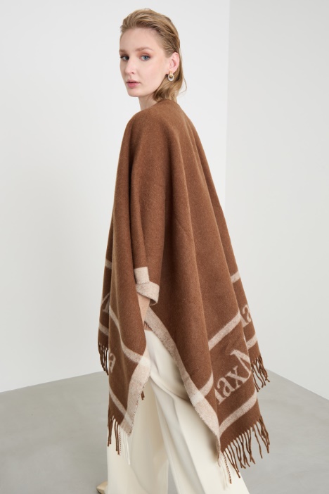 Poncho de lana jacquard