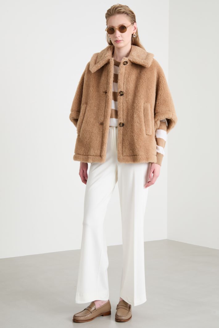 Alpaca and wool blend cape Intrend