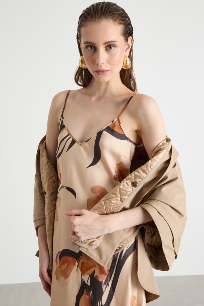 Water-repellent gabardine cape Intrend - 3