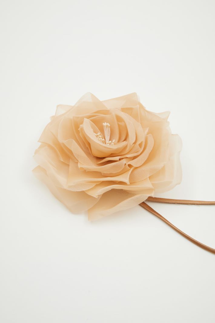 Silk flower brooch Intrend - 2