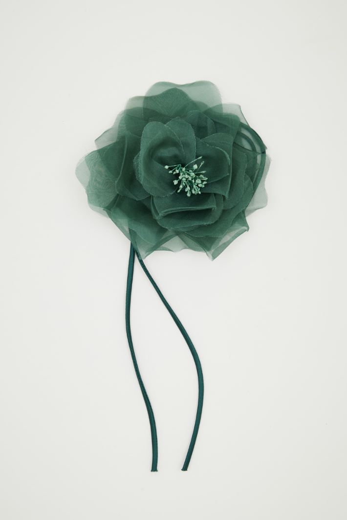 Silk flower brooch Intrend