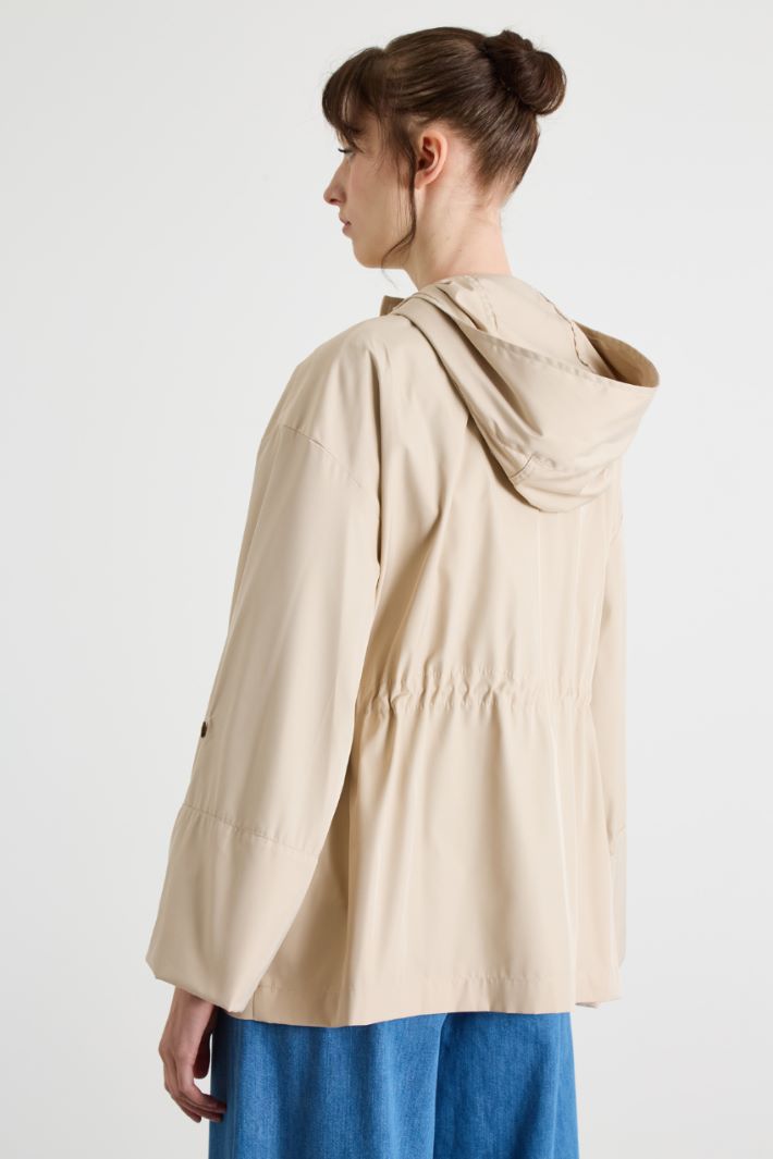 Impermeable con jareta Intrend - 4