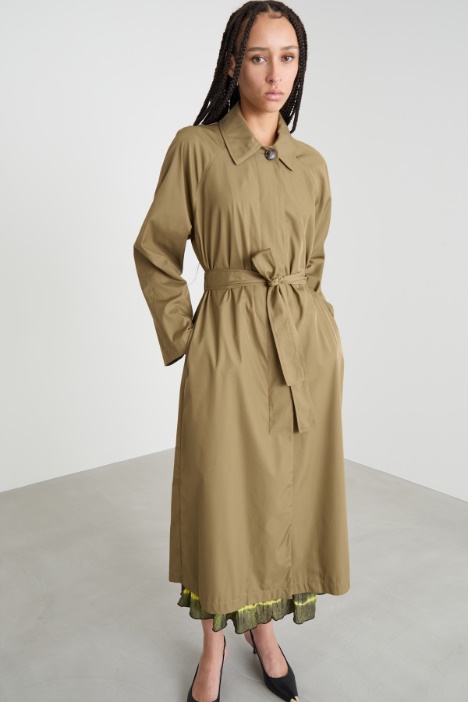 Impermeabile in twill tecnico antigoccia