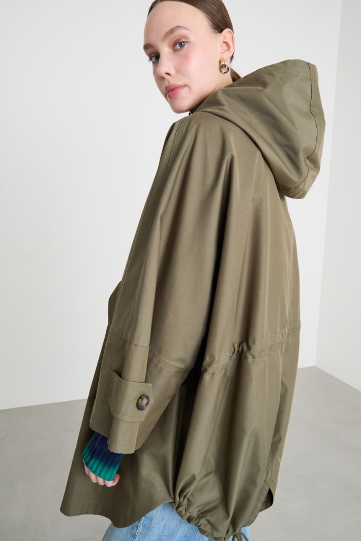 Water-Repellent Hooded Cape Intrend - 3
