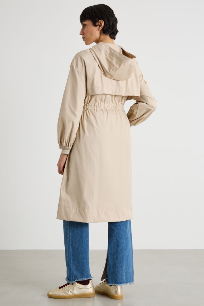 Hooded drawstring raincoat Intrend - 4