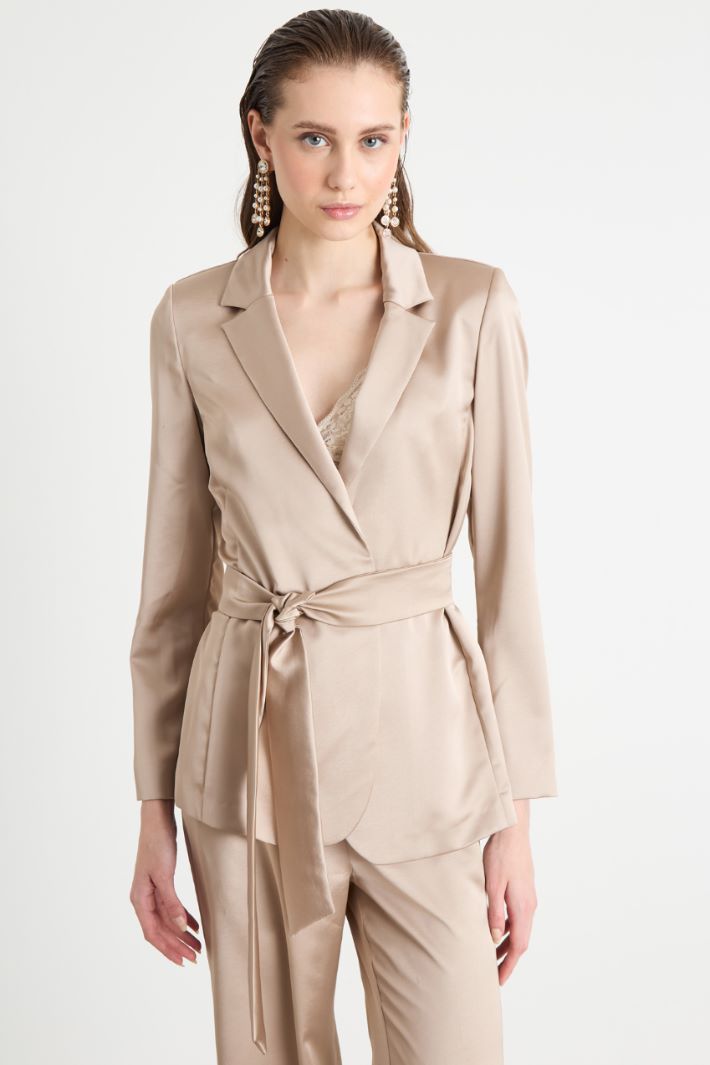 Blazer monopetto con cintura Intrend - 2