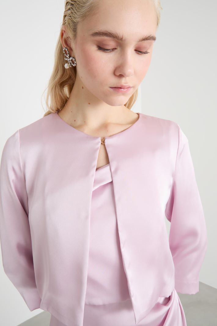 Cropped satin jacket Intrend - 3