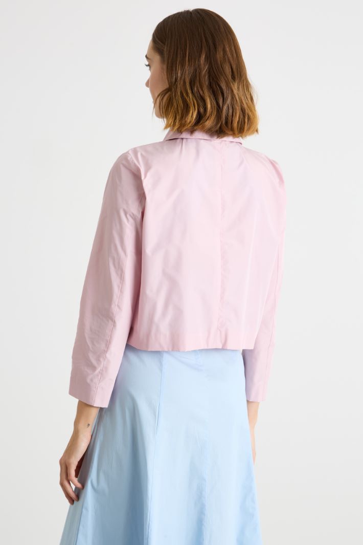 Chaqueta crop de tafetán Intrend - 4