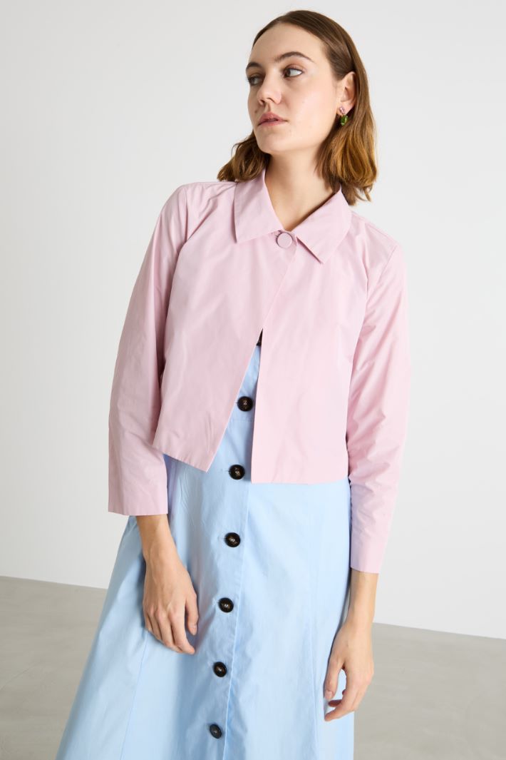 Chaqueta crop de tafetán Intrend - 2