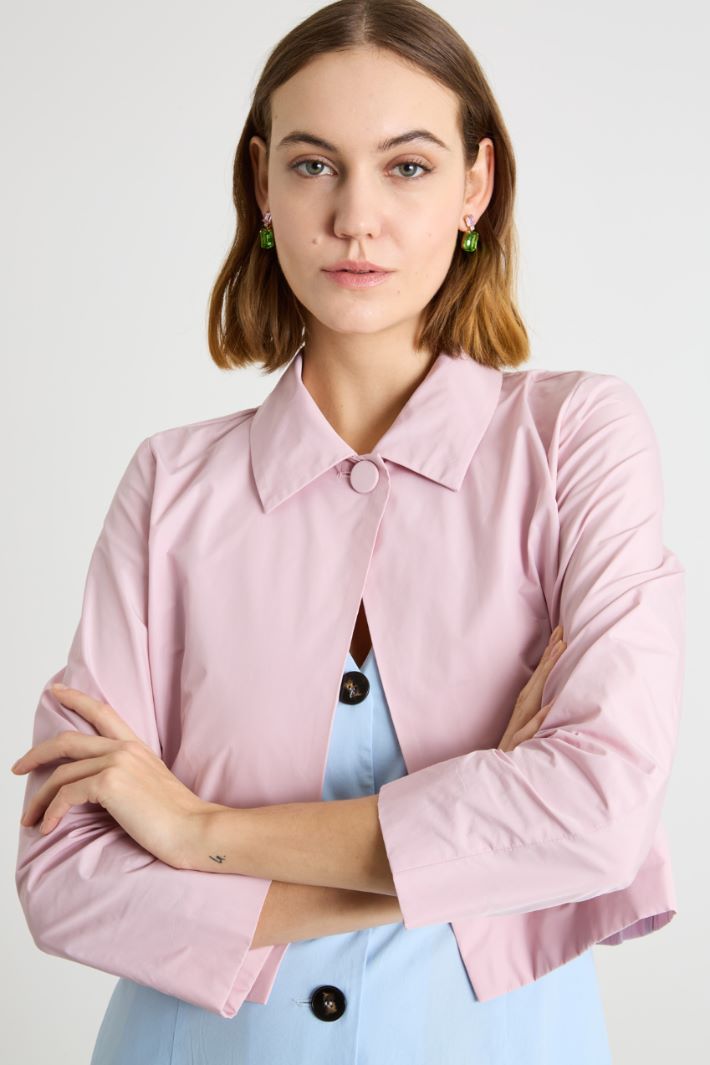 Chaqueta crop de tafetán Intrend - 3