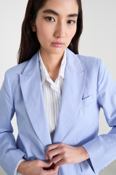 Blazer sfiancato con bottone singolo