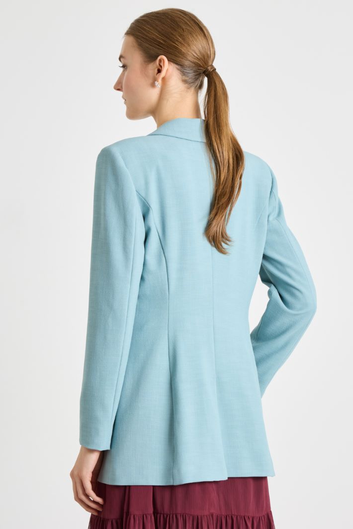 Blazer entallado con maxisolapa Intrend - 4