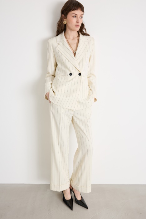 Lightweight basketweave suit Intrend