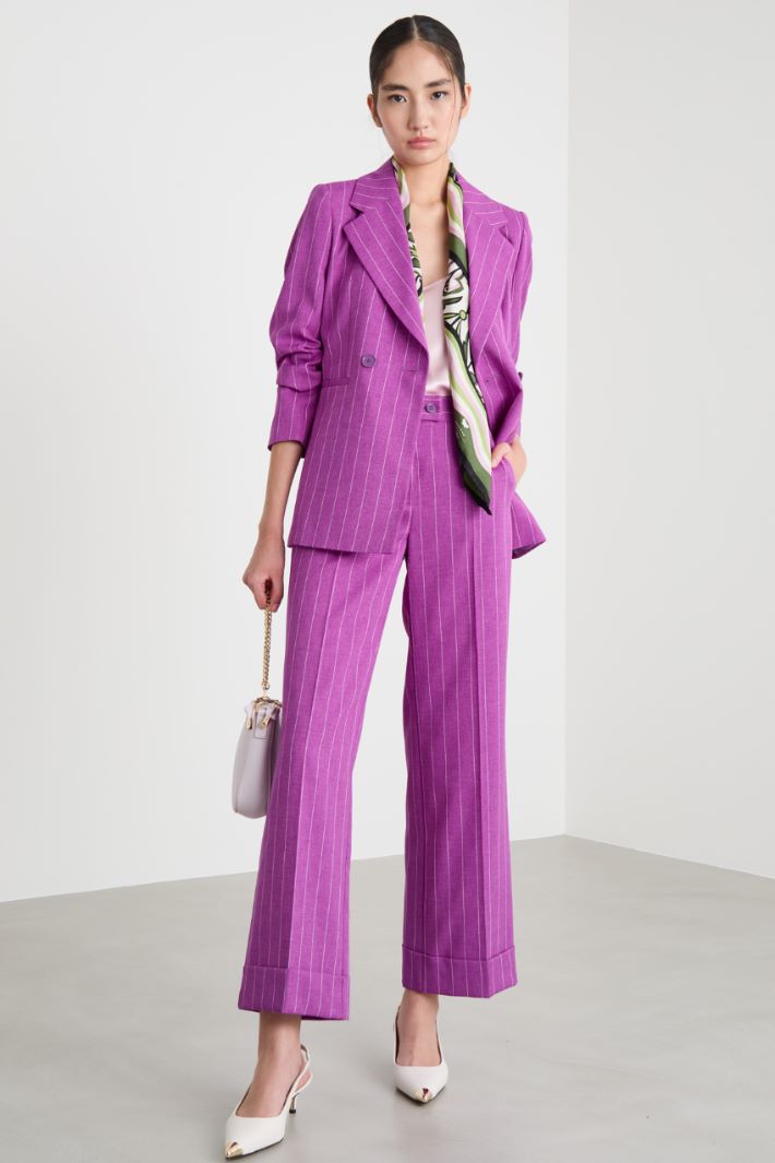 Lightweight basketweave suit Intrend