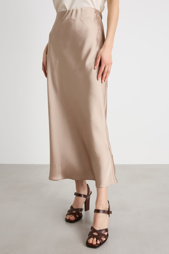 Straight-fit satin skirt Intrend - 2