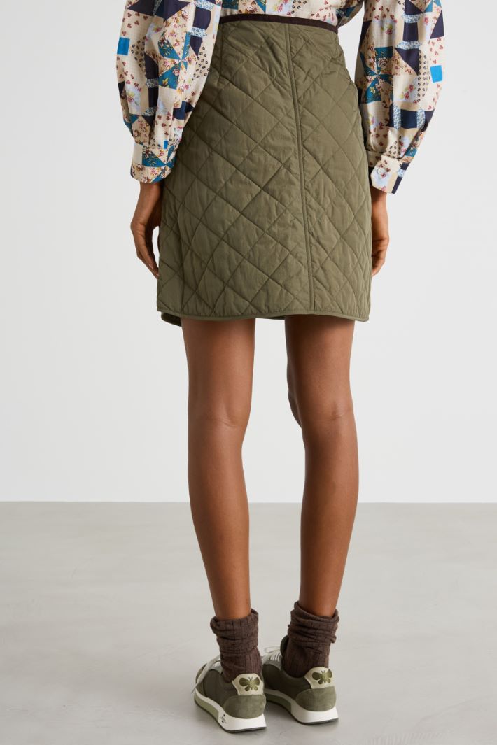Water-repellent quilted taffeta skirt Intrend - 4