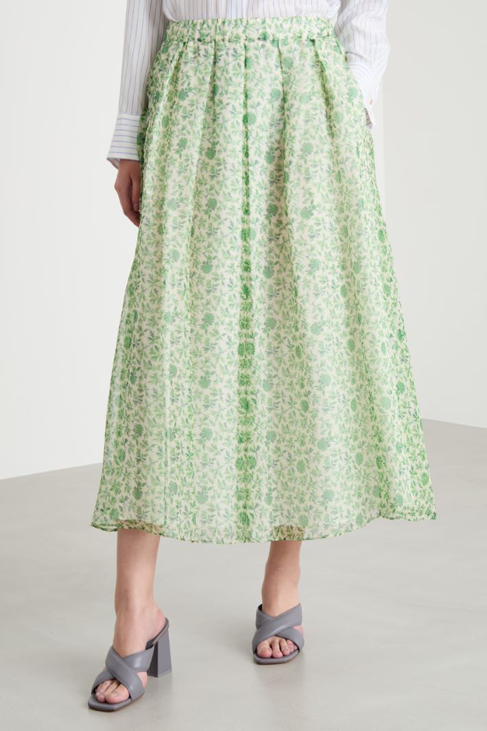 Gonna svasata in organza Intrend - 2